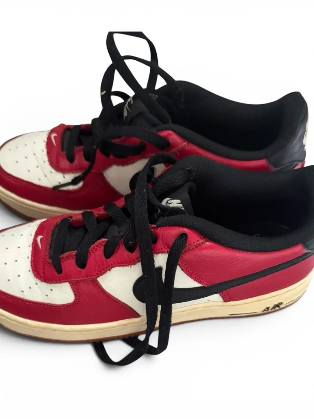 2016 Nike Air Force 1 ‘Gym Red’ Low Top Sneakers in Red, White & Black
